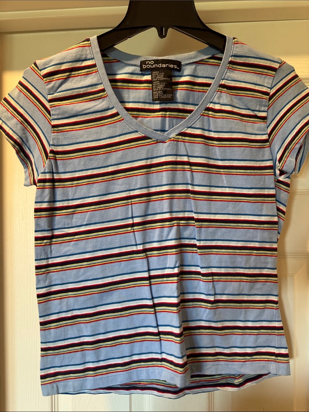 Vintage No Boundaries Girls' Light Blue Striped V-Neck Tee
